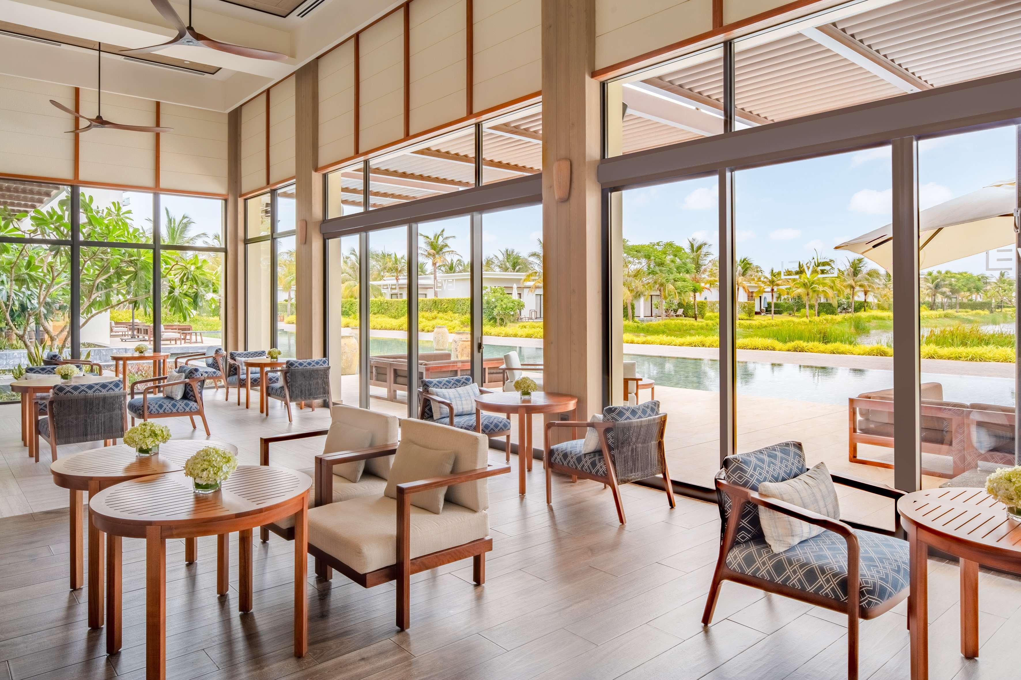 Melia Ho Tram Beach Resort Bagian luar foto The Beach Club