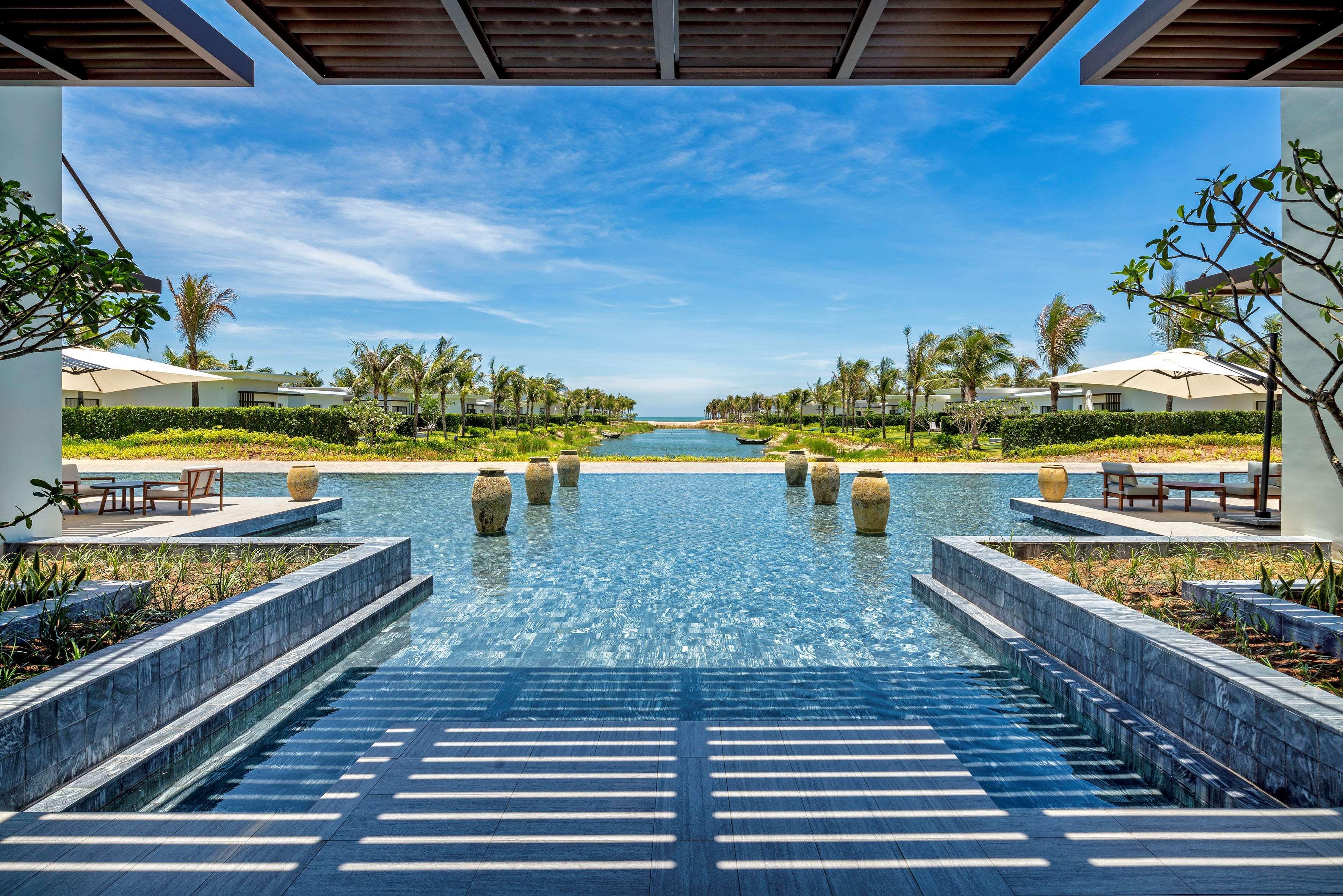 Melia Ho Tram Beach Resort Bagian luar foto The pool at the Sheraton Nha Trang Hotel & Spa Resort