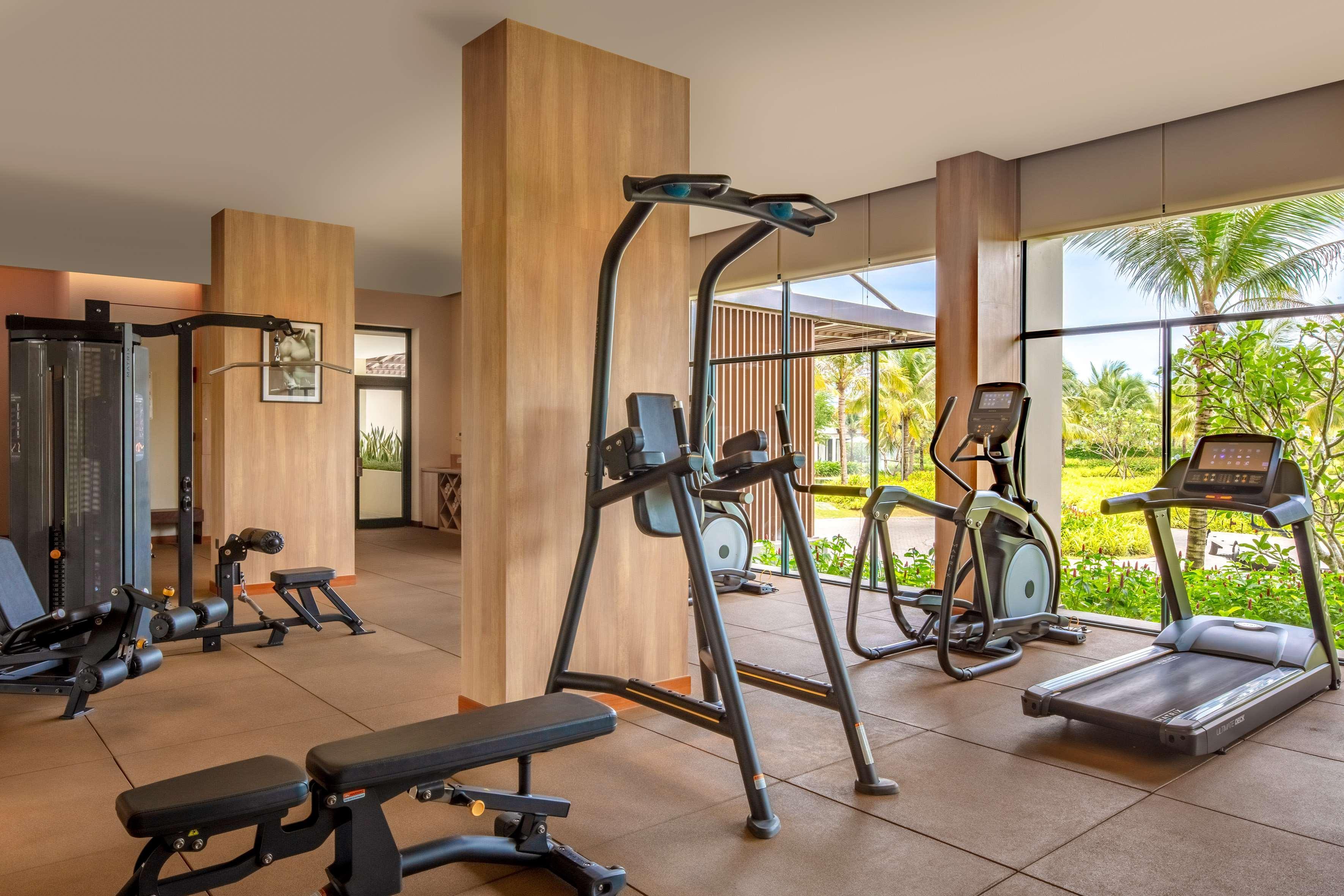 Melia Ho Tram Beach Resort Bagian luar foto The gym at the Westin Maldives