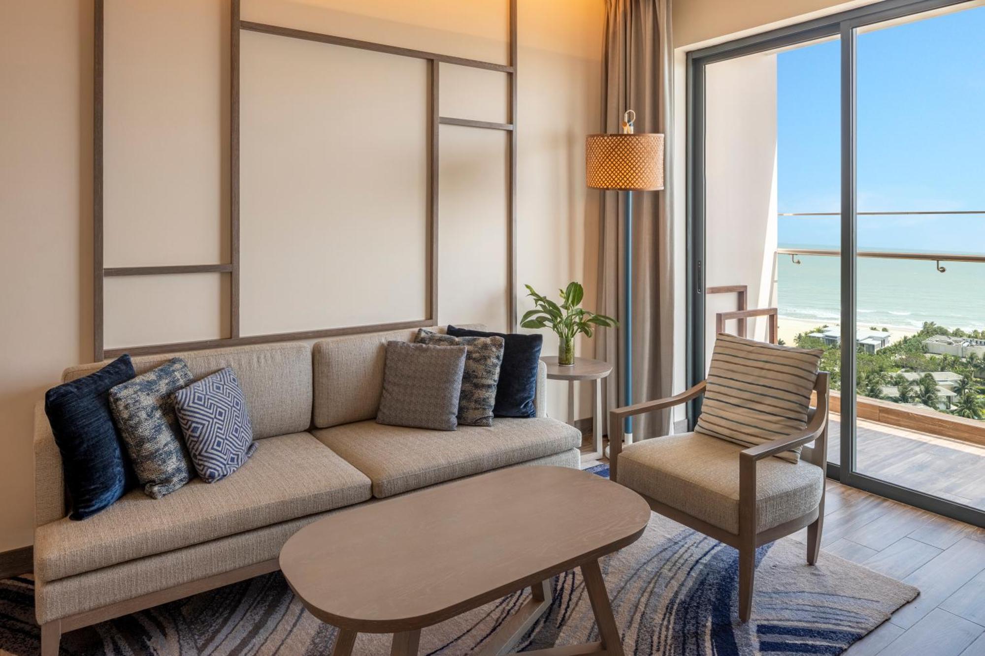 Melia Ho Tram Beach Resort Bagian luar foto A living room at the hotel